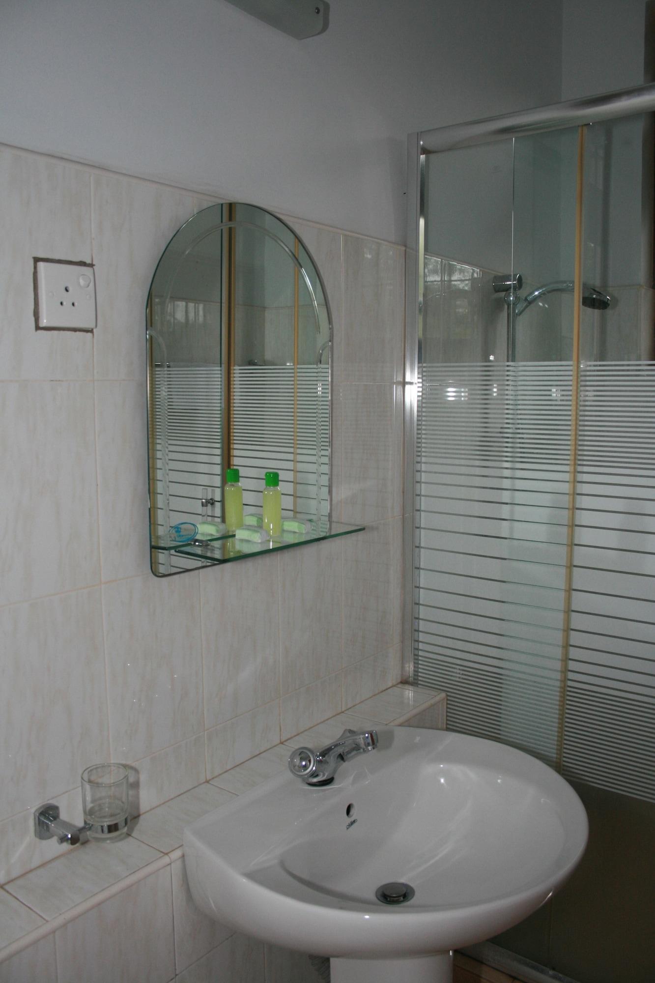Blue Gum Hotel Ja-Ela Dış mekan fotoğraf