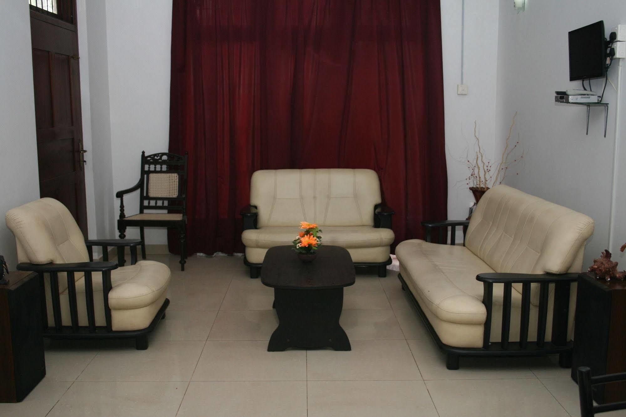 Blue Gum Hotel Ja-Ela Dış mekan fotoğraf