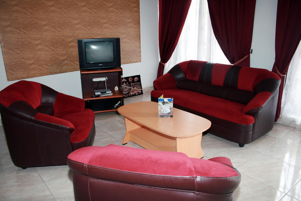 Blue Gum Hotel Ja-Ela Dış mekan fotoğraf